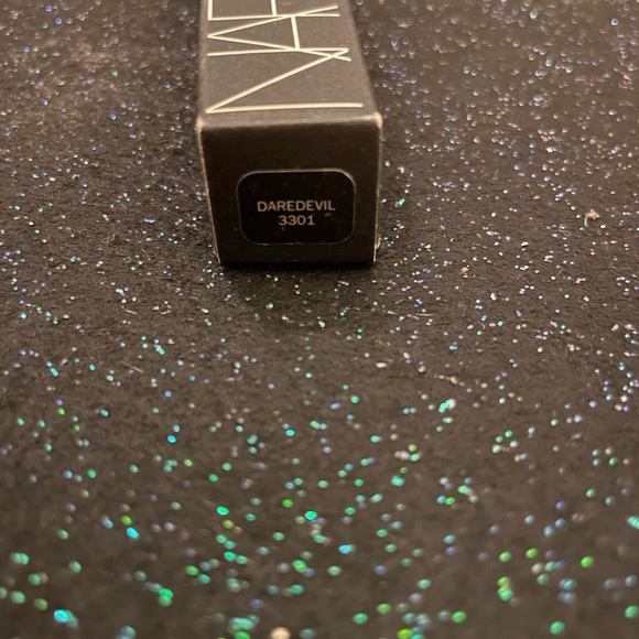 💄Vintage NARS lip stain gloss “Daredevil” BNIB - Picture 3 of 3